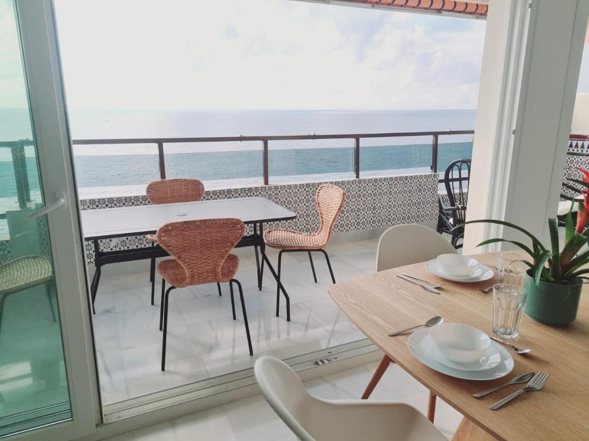 Front Penthouse Ii - Appartement *