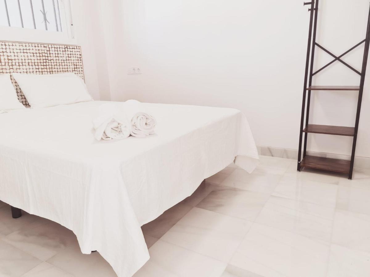 Front Penthouse Ii - *
